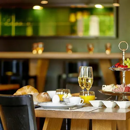Studios & Spa Suites Rigiblick